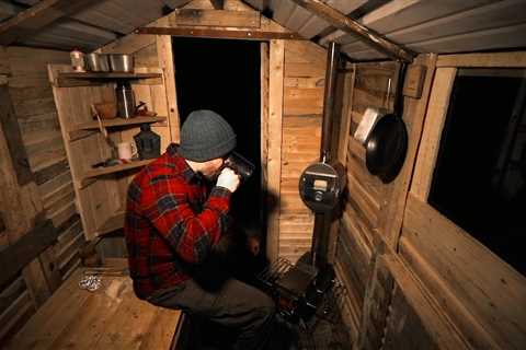 Building a Cabin from Pallet Wood: Cheap Off Grid Homestead