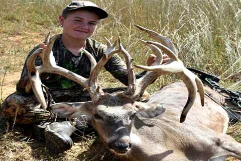 Ian Meredith, age 13, Arrows A P&Y 238″ Record Book Buck