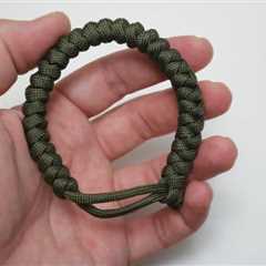 DIY Snake Knot Paracord Bracelet (Mad Max-Style Closure)